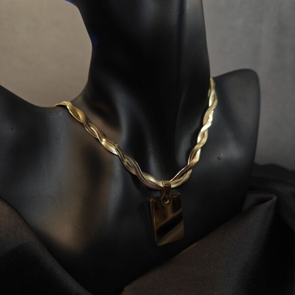Gold Hustle- 20 inch - Image 3