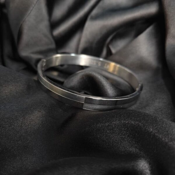 Black Viper - Image 2